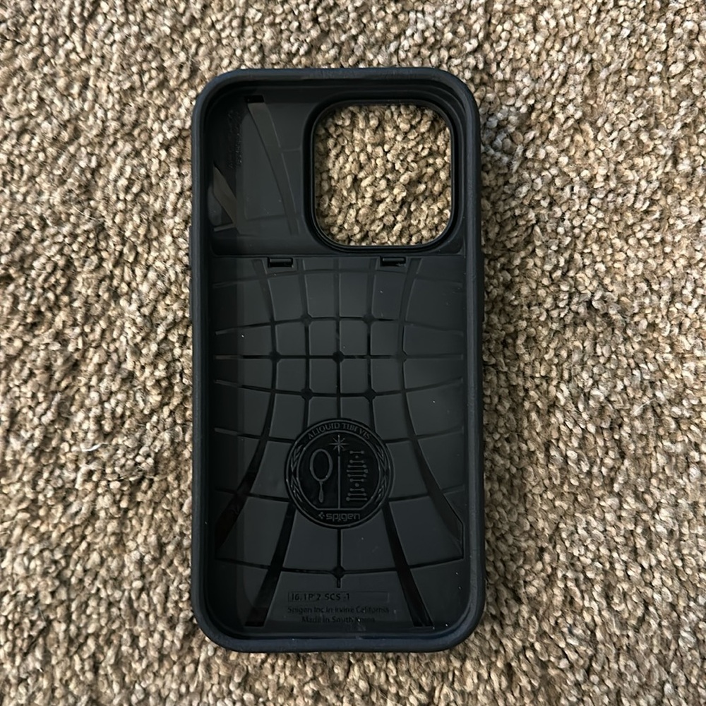 Spigen iPhone 14 Pro credit card phone case
